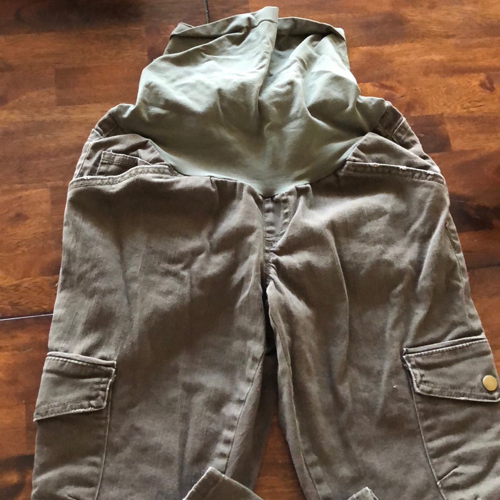 Maternity skinny jeans